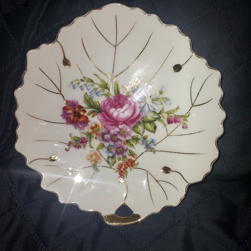 VinrageElegant Floral Nut Plate with Gold Accents made in Japan.